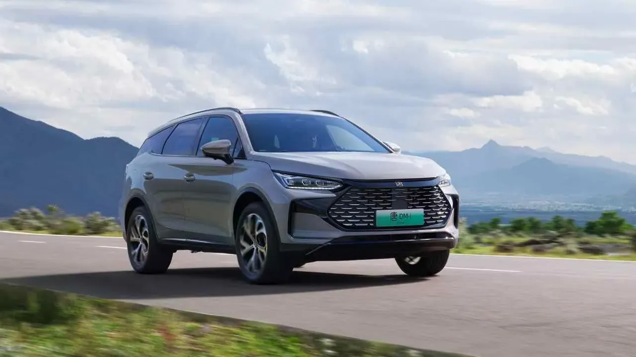 Canada is considering to scrap 100% tariff on Chinese EVs