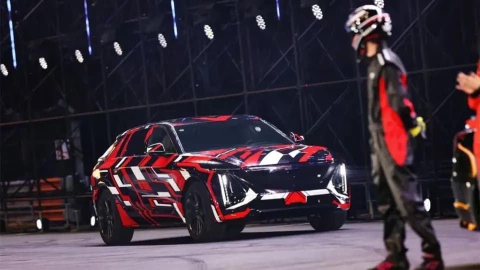 Cadillac LYRIQ-V is coming to China later in 2025