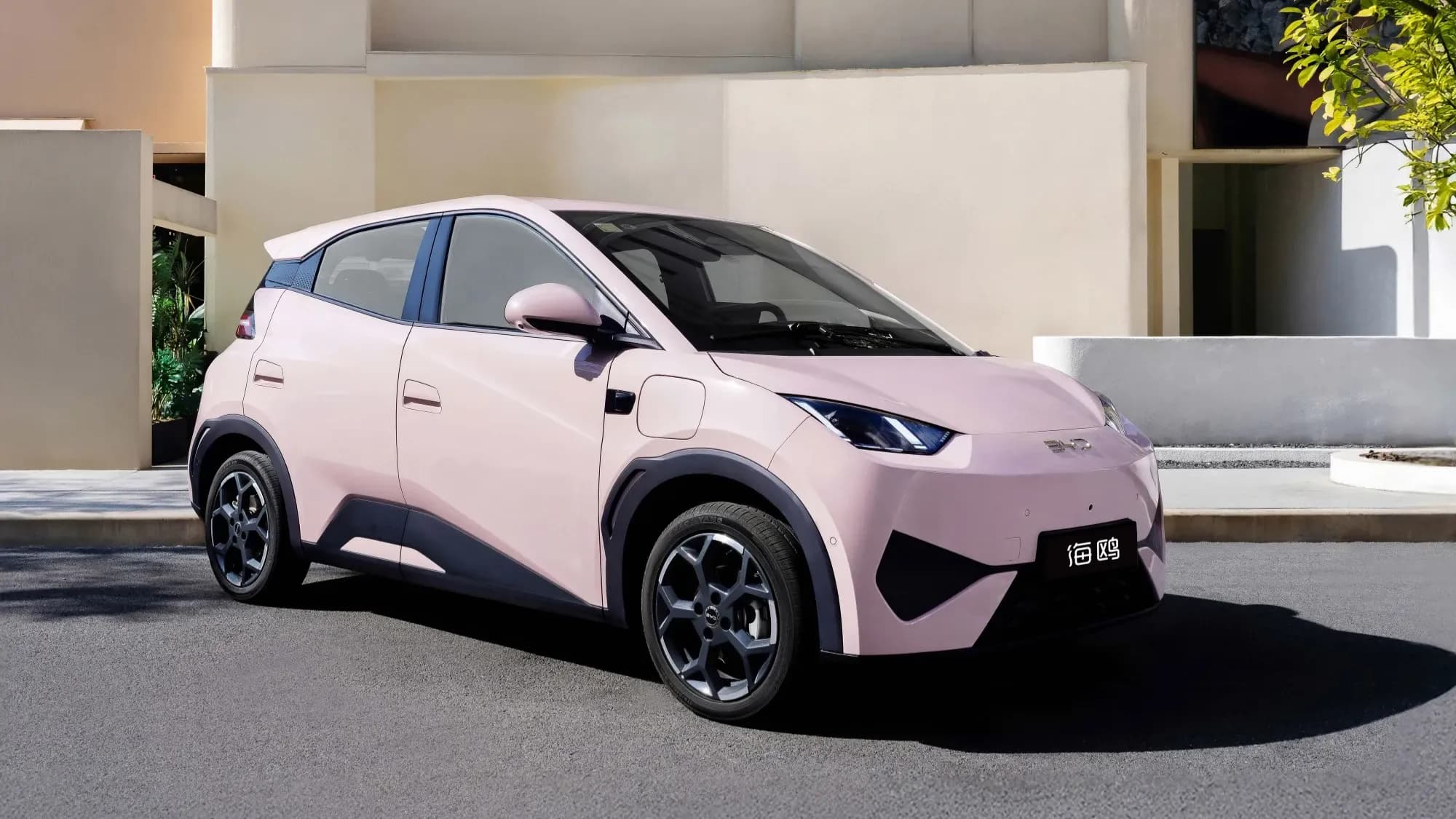 BYD enters top 5 global automakers by sales volume in 2025, surpassing Ford