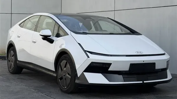 China-exclusive Hyundai Ioniq V to feature 800V architecture and Momenta ADAS