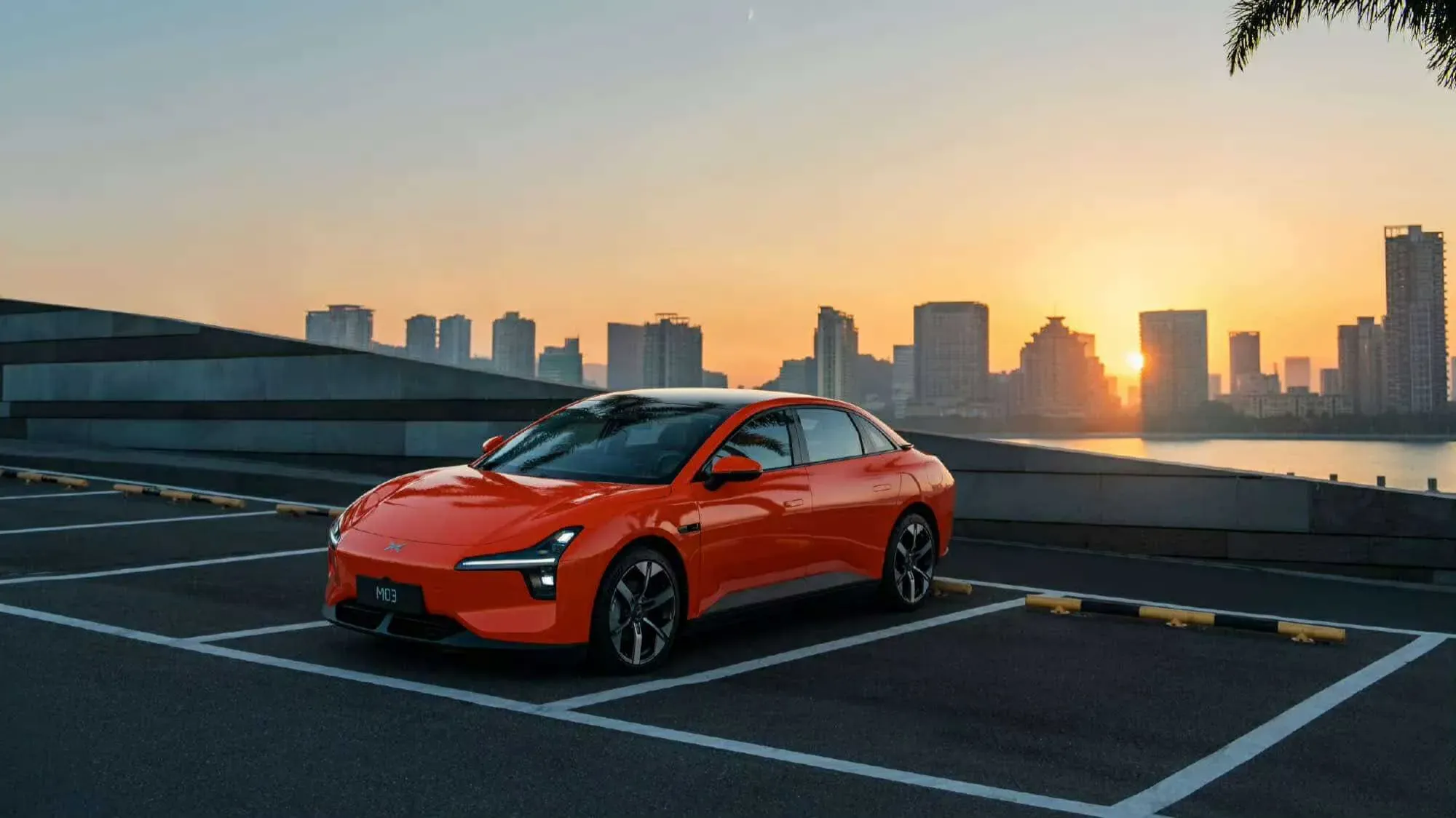 XPeng retaliates 2 hours after Tesla's new purchase incentives in EV price war