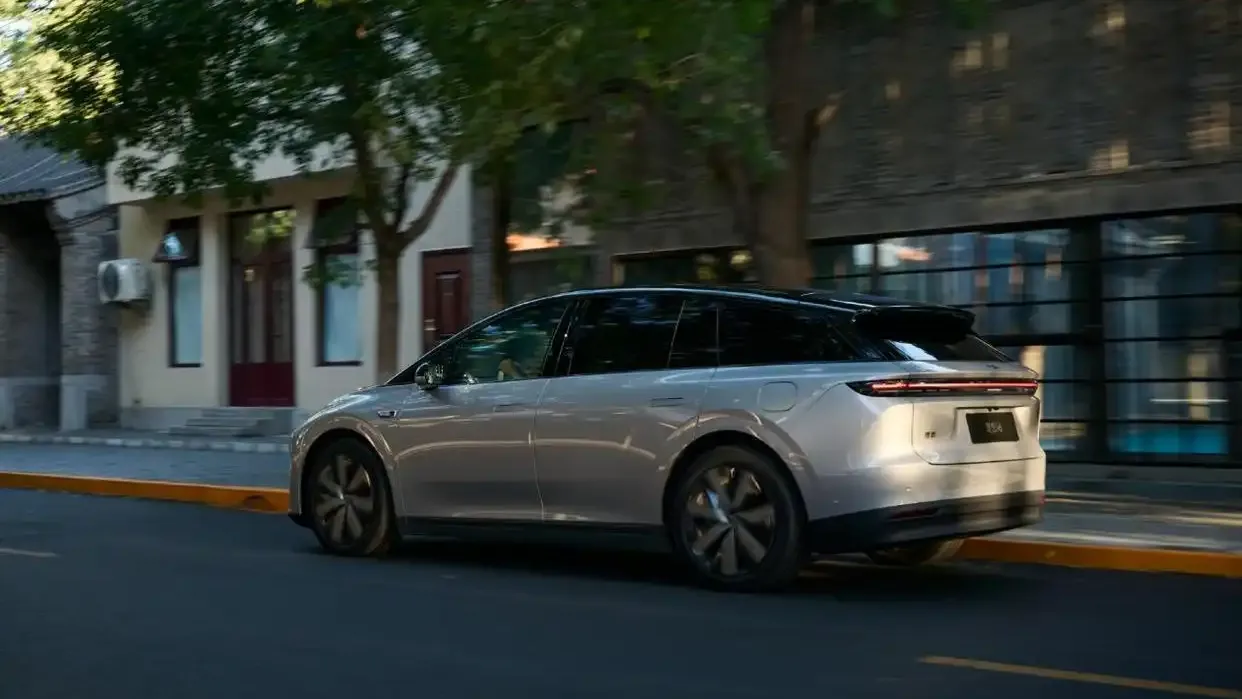 Li Auto i6 launches November incentives worth ¥30,000 for new orders