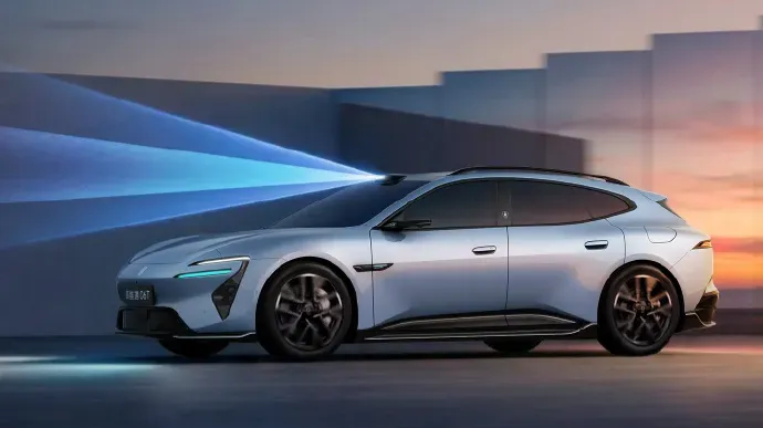 Avatr 06T wagon pre-sales open April 8 with Huawei's 896-line LiDAR and 955 hp