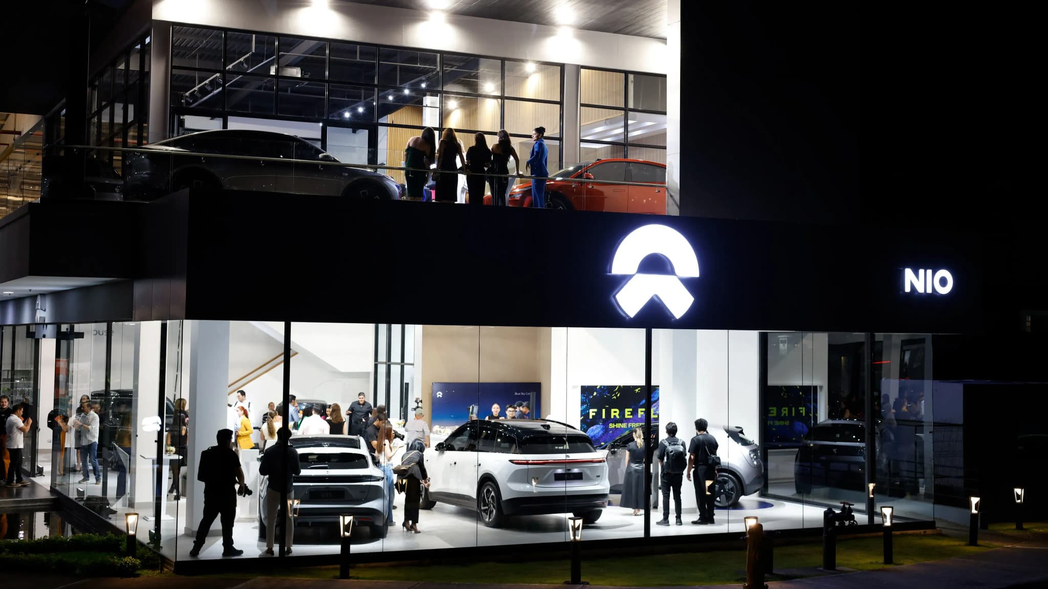 NIO opens first Americas store in Costa Rica, launching all 3 brands at once