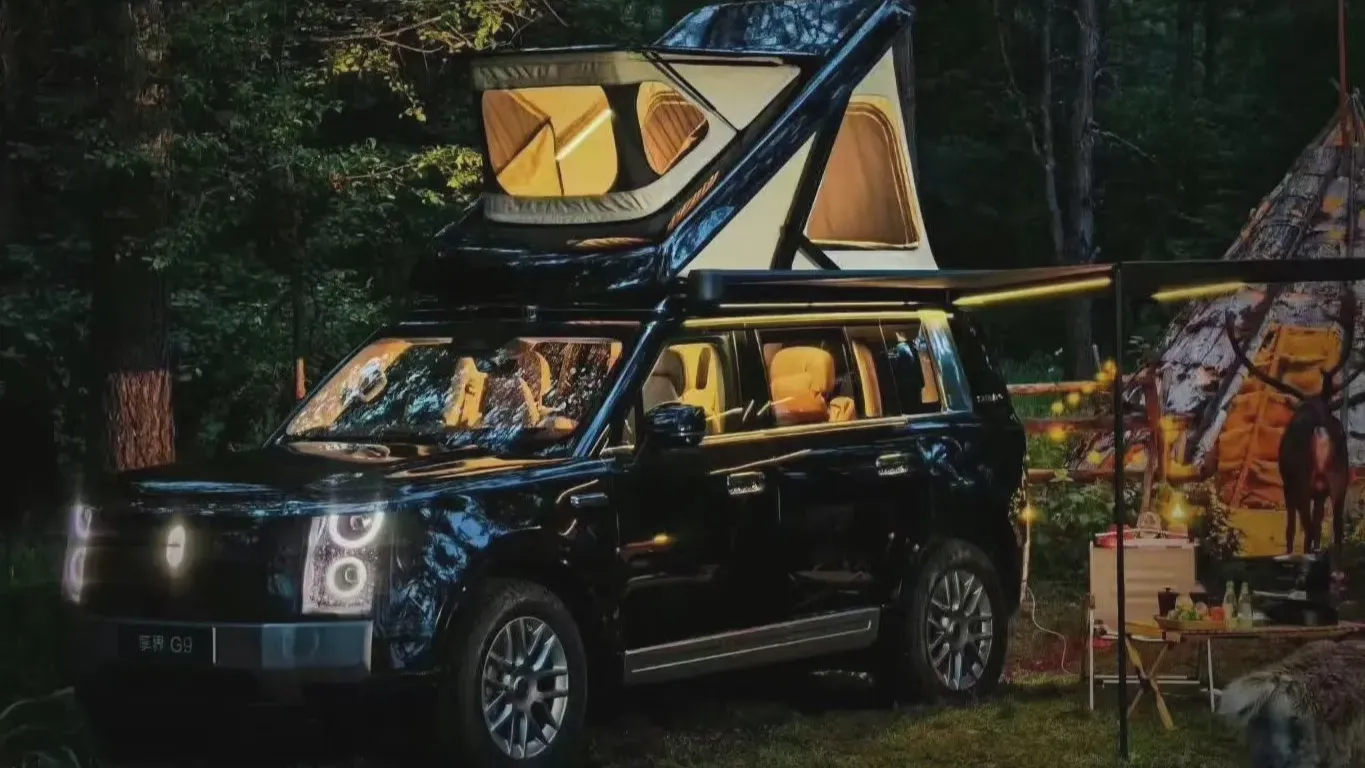 This Chinese SUV has a built-in roof tent
