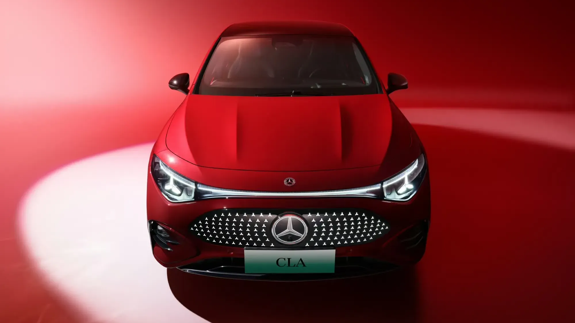 Mercedes-Benz launches the CLA EV with 866 km range starting at $34,900 in China